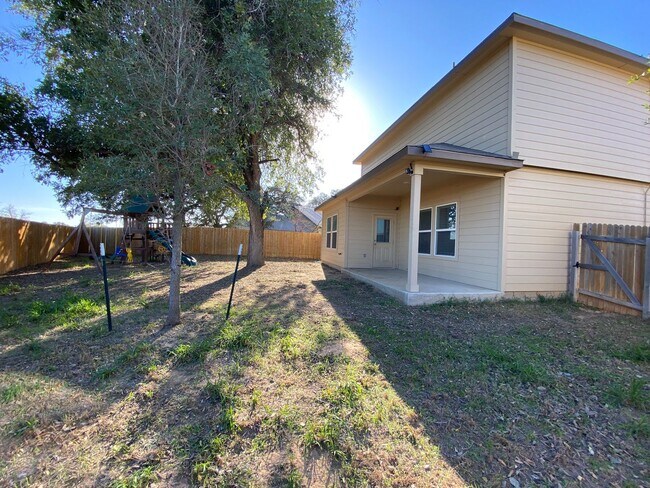 Photo - Beautiful 3 bed, 2.5 bath home!