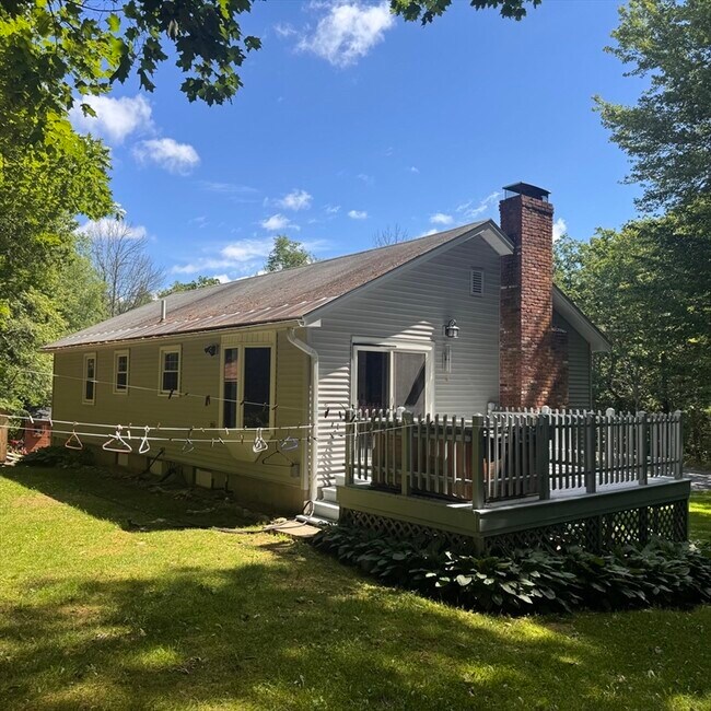 Building Photo - 190 Pillsbury Rd