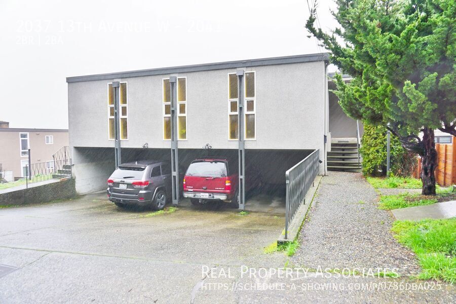 Foto principal - 2037 13th Ave W