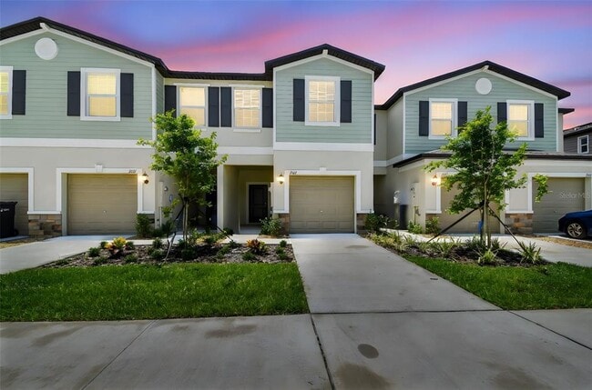 Foto del edificio - 2665 Buttercup Lucine Ln