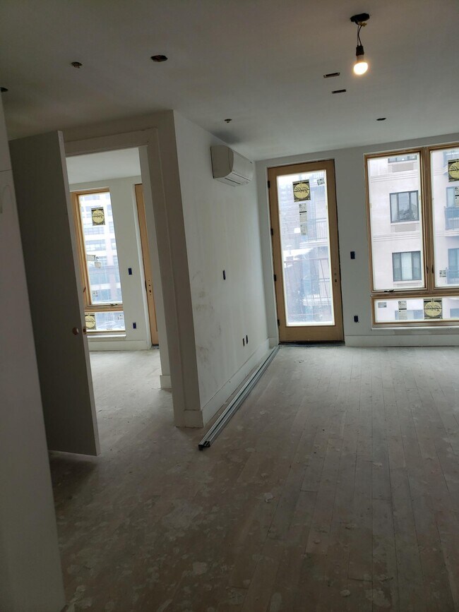 Building Photo - 14 Duffield St