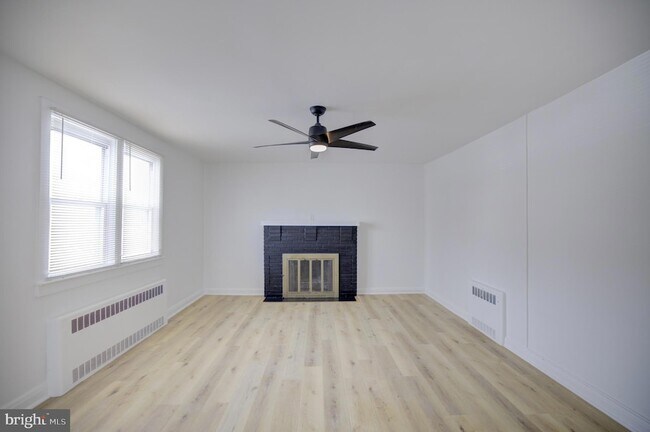 Foto del edificio - 3015 Gibbons Ave