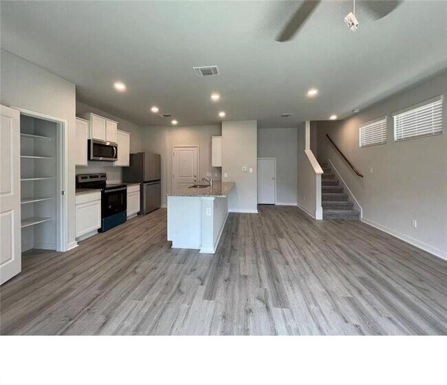 Building Photo - 605 West South Street Apt #32, Leander, TX...