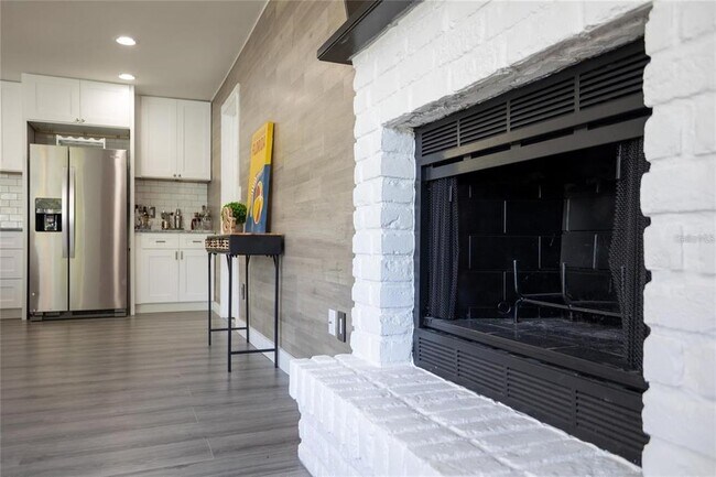 Foto del edificio - 2175 43rd Ave N
