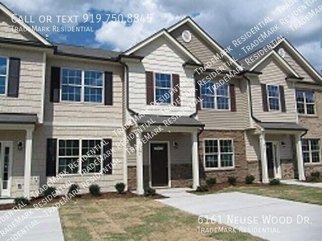 Foto del edificio - 6161 Neuse Wood Dr