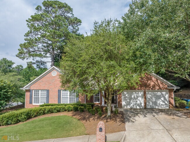 Building Photo - 304 Leeward Walk Ln