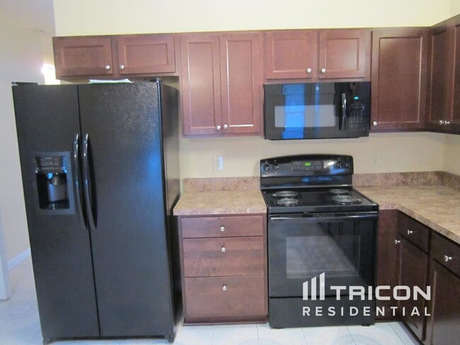 Building Photo - 3411 Grenoble Dr
