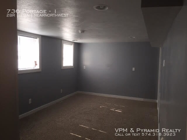 Building Photo - 736 Portage Ave