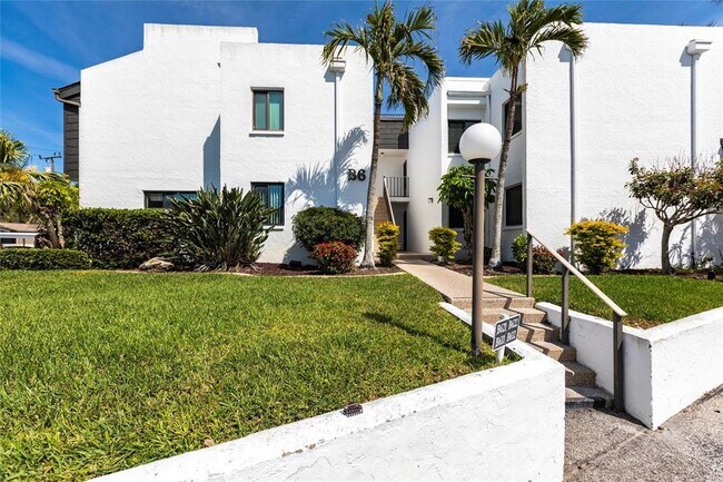 Foto del edificio - 2955 N Beach Rd