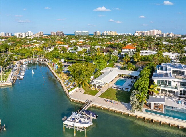 Building Photo - 200 Harbor Dr