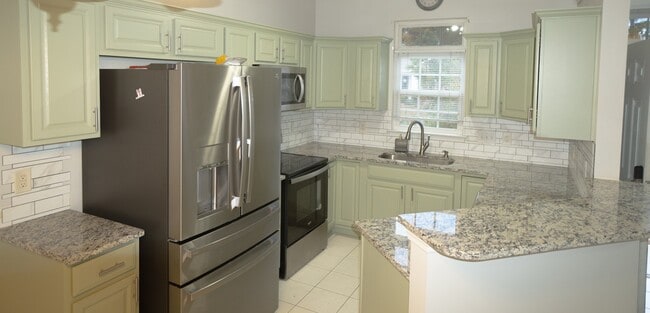 Building Photo - 156 Marsh Rabbit Dr