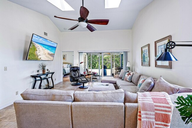 Building Photo - 1528 Ocean Dunes Cir