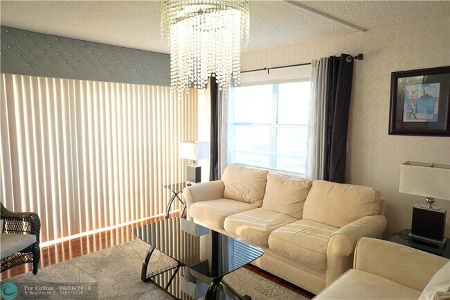 Foto del edificio - 801 S Federal Hwy