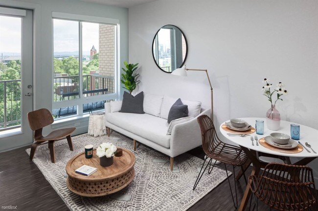 Foto del edificio - 3426 Shoshone St