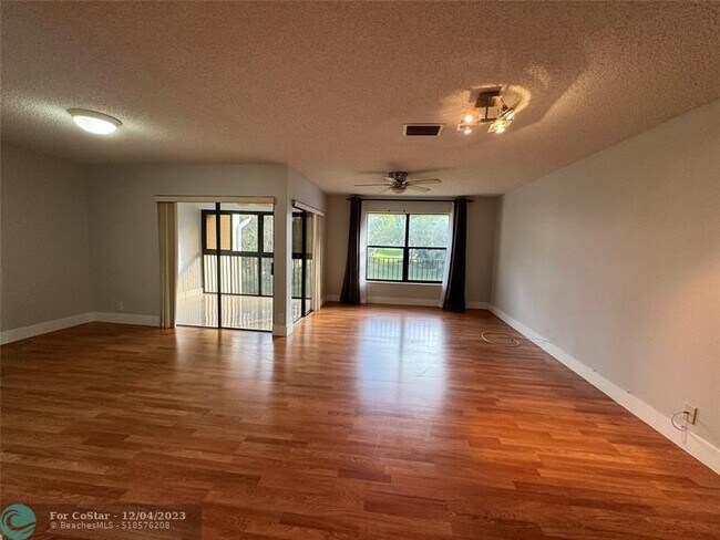 Foto del edificio - 4443 NW 22nd Rd