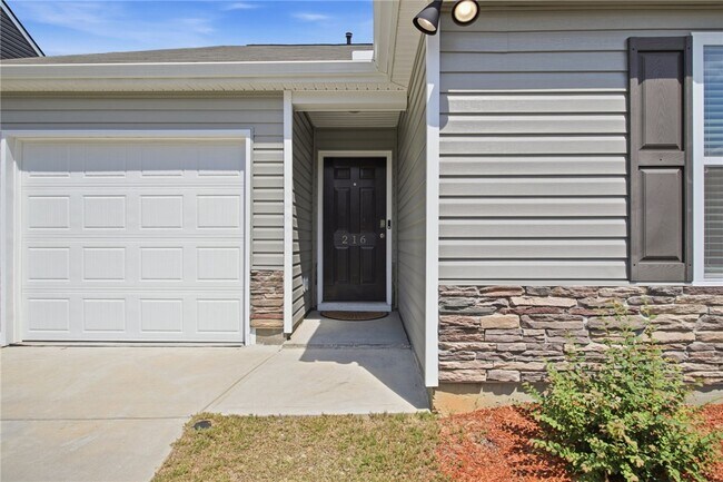 Foto del edificio - 216 Boxbury Wy