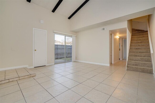 Building Photo - 2802 Nova Dr