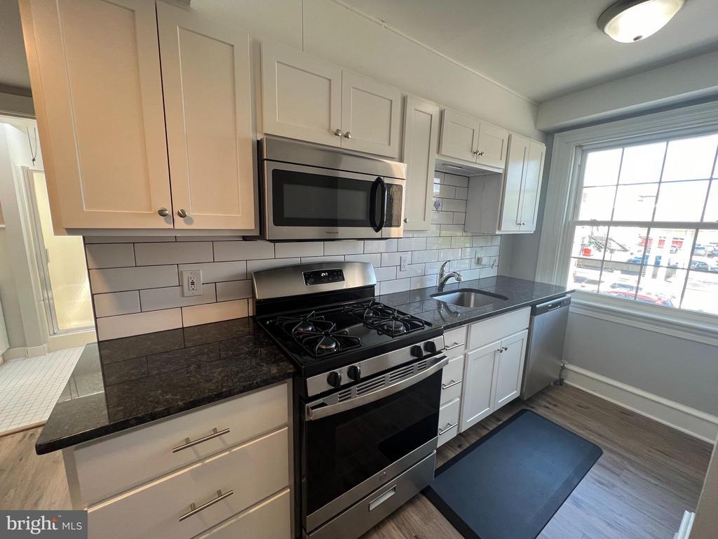 111 S Wayne Ave, Wayne, PA 19087 Townhome Rentals in Wayne PA