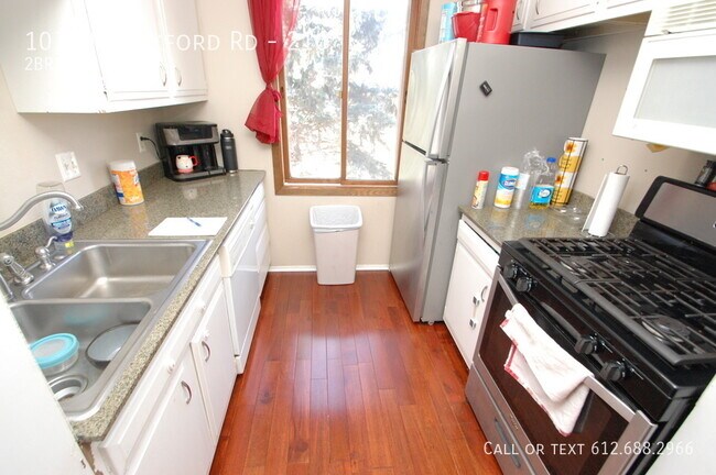 Foto del edificio - 10750 Rockford Rd - 2 beds, 1 full bath