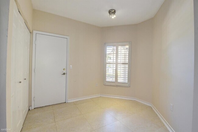 Foto del edificio - 3 br, 2.5 bath Townhome - 21060 Via Eden