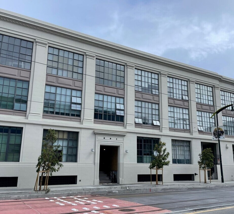 Foto principal - 601 4th Street