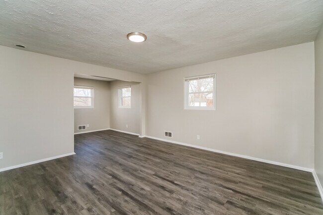 Foto del edificio - 4214 N Whittier Pl