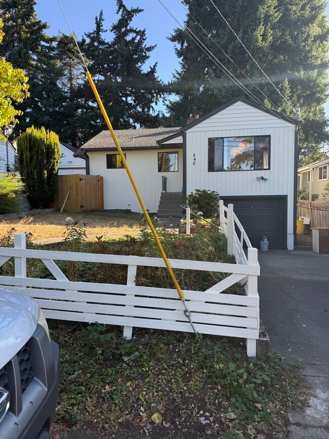 Building Photo - 545 NE 100th St