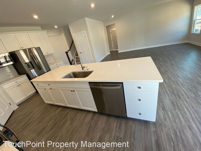 Building Photo - 5 br, 3 bath House - 1010 Augustus Beamon ...