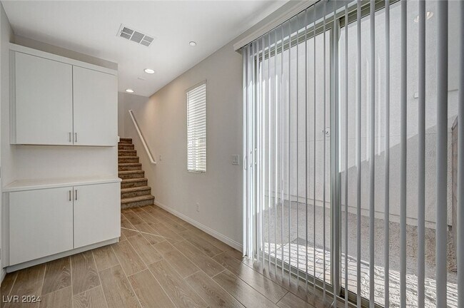 Foto del edificio - 11636 Fleet Wing Ave