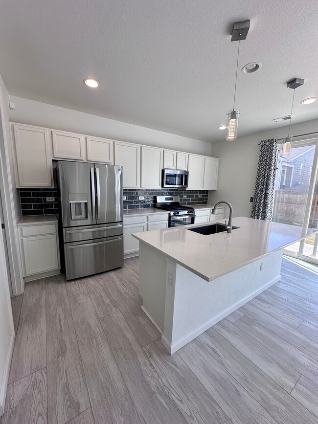 Building Photo - 397 Fencerow Pl