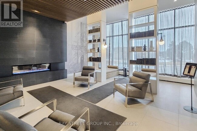 Building Photo - 297 Oak Walk Dr