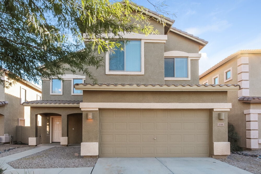 Foto principal - 735 W Fruit Tree Ln