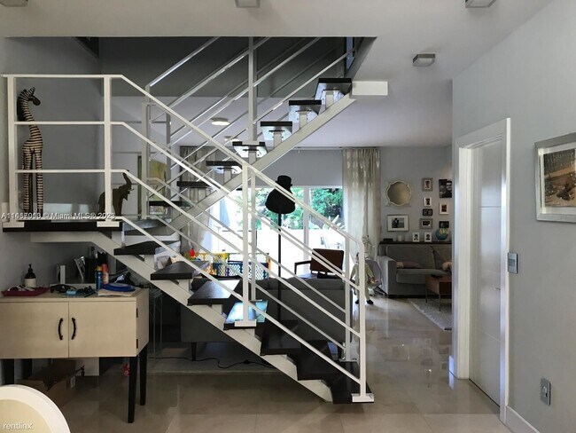 Foto del edificio - 2 br, 2.5 bath Condo - 2430 Brickell Ave A...