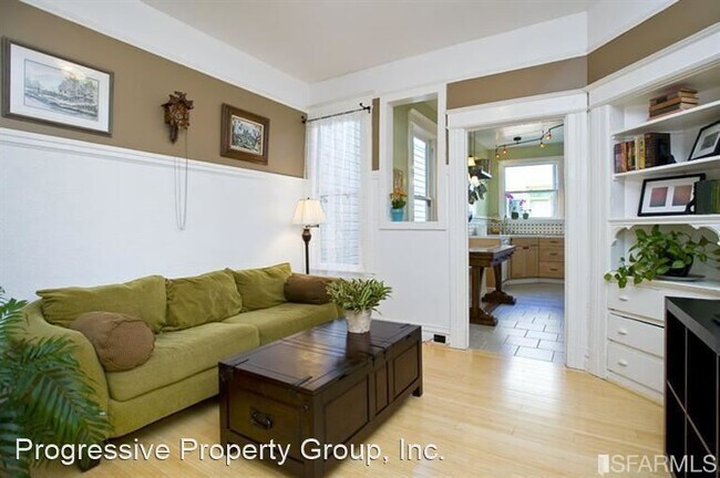 Building Photo - 2 br, 1 bath House - 37 Moss Street
