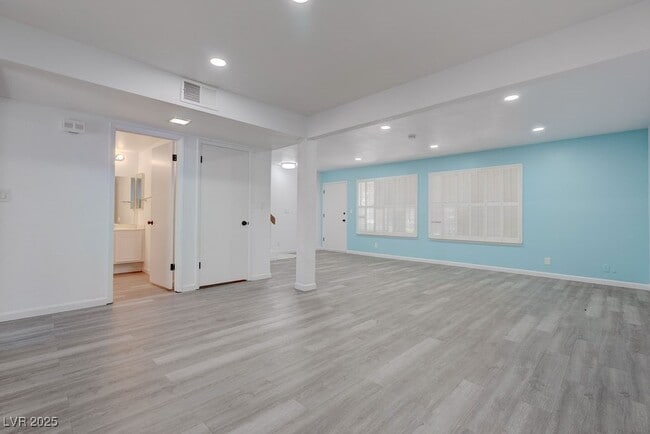 Building Photo - 3355 Zephyr Ct
