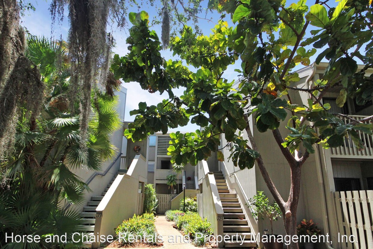 Foto principal - 2 br, 2 bath House - 123 Woodland Pl