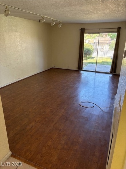 Foto del edificio - 2963 Pinehurst Dr