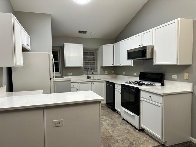 Building Photo - 2211 Waterleaf Ct