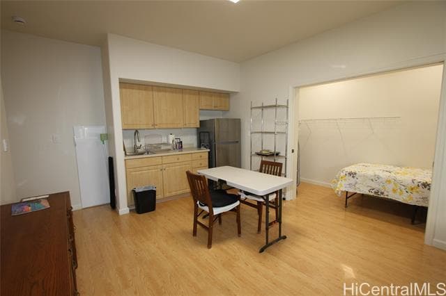 Building Photo - 1907 Coyne St