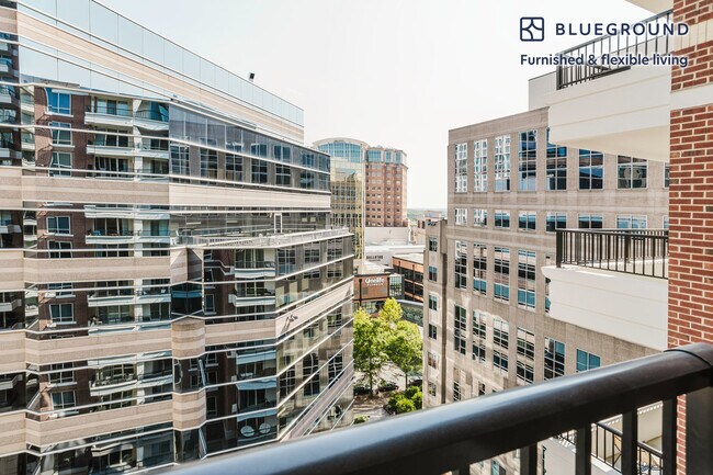 Foto del edificio - 850 N Randolph St