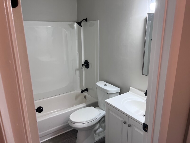 72 Bellaire Dr, Lawrenceburg, IN 47025 Room for Rent in Lawrenceburg