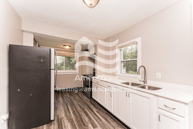 Foto del edificio - 460 Evers Ave