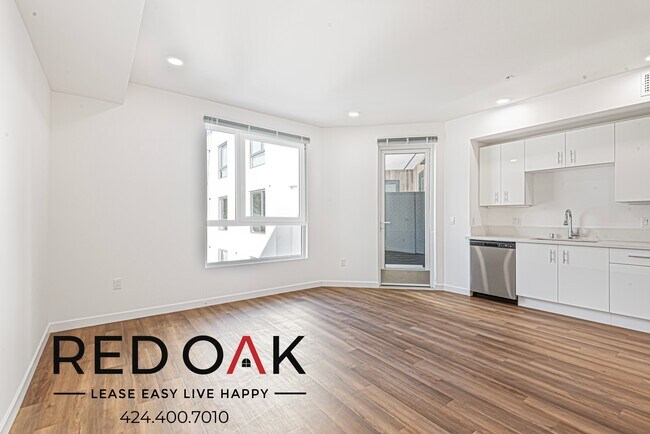 Building Photo - Fabulous One Bedroom with a Bonus Den, Pri...