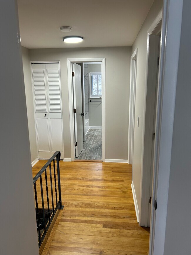 Building Photo - 625 Sunflower Dr