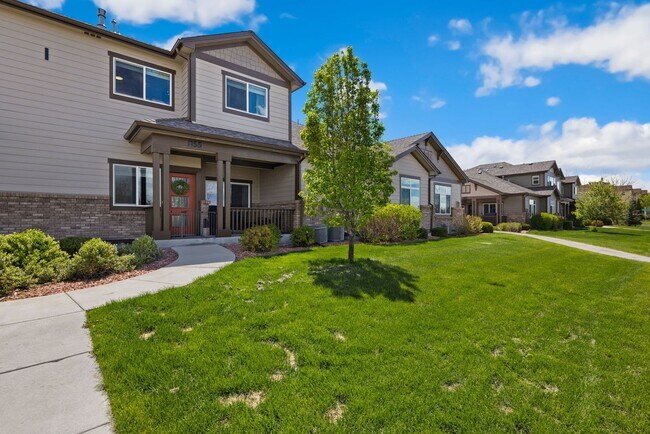 Building Photo - 2 Bed 3.5 Bath Townhome in Fort Collins!