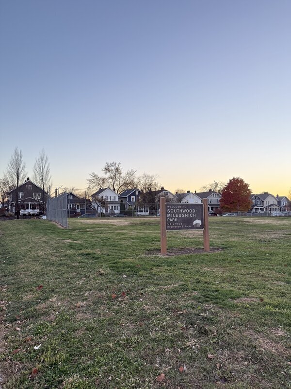 Foto del edificio - 207 Southwood Ave