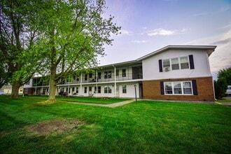 Building Photo - 575 Berry Ave