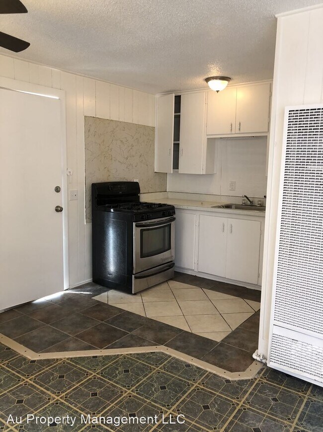 Foto del edificio - 1633 N Manhattan St