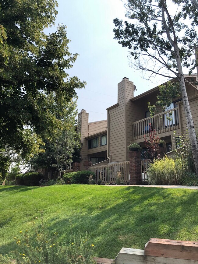 Building Photo - 5058 Buckingham Rd