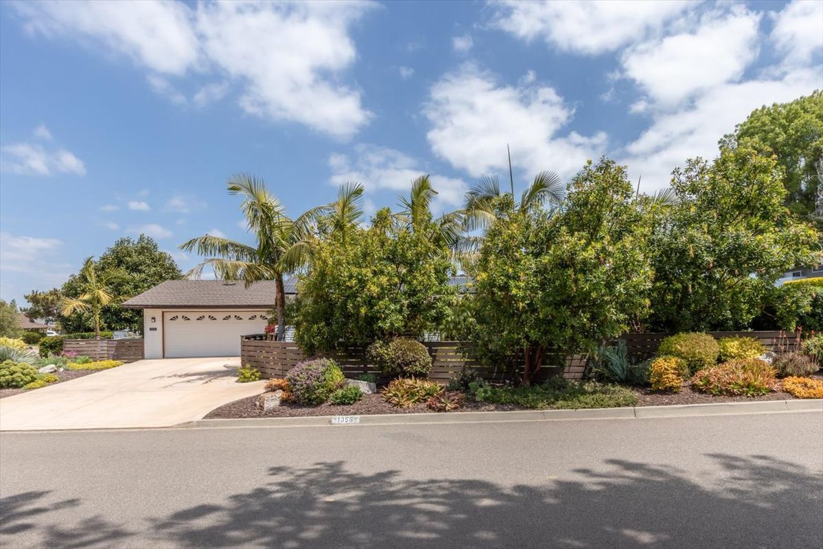 Foto principal - 1356 San Julian Dr